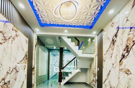 Bán nhà Bùi Văn Ba Quận 7 - 2 tầng, 42m² - Gân KCX Tân Thuận - 4.2 tỷ TL,